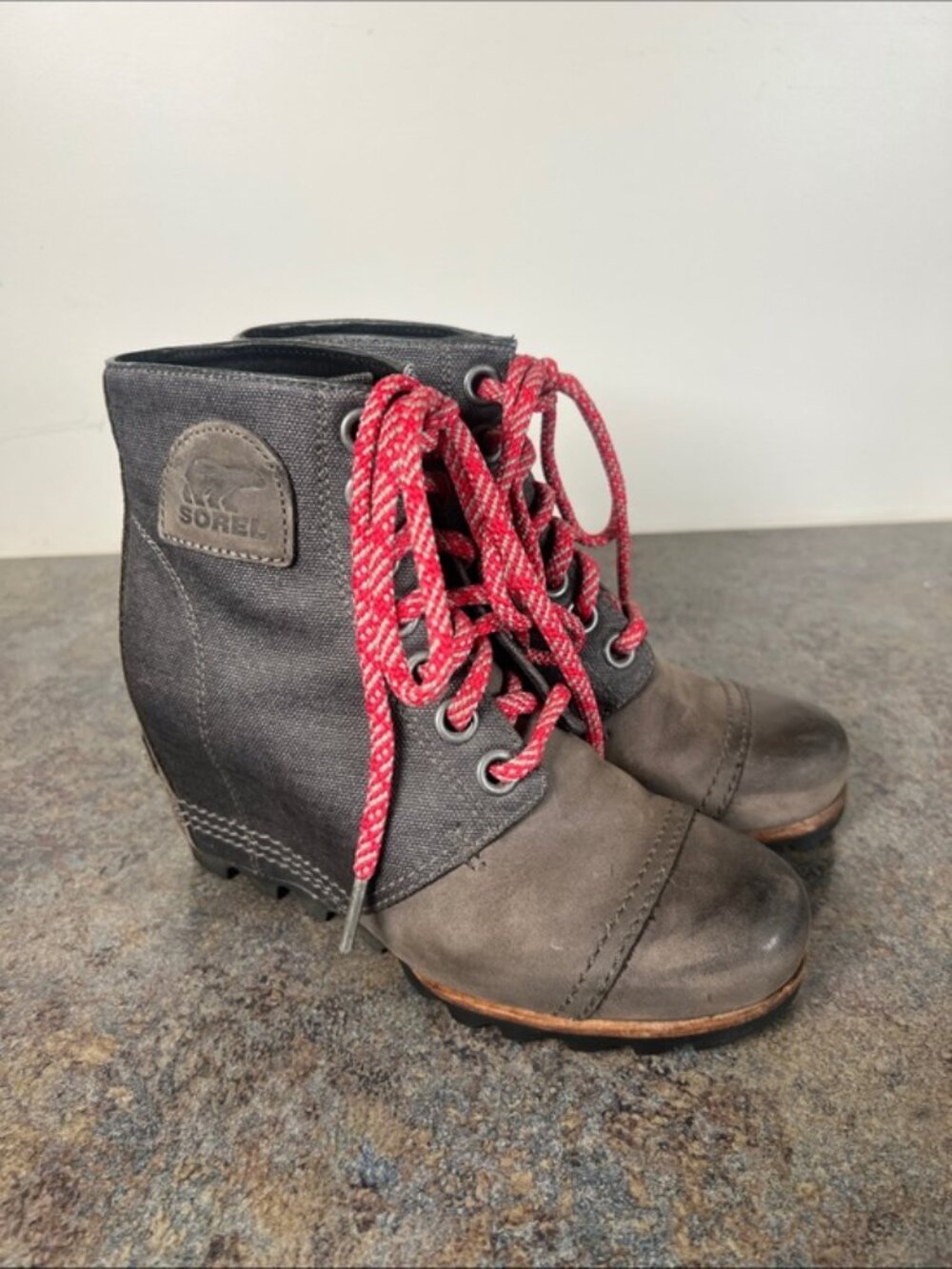 Sorel Women's PDX Leather Lace-Up Wedge Boots Grey/Tan/ Denim Red Laces Size 5